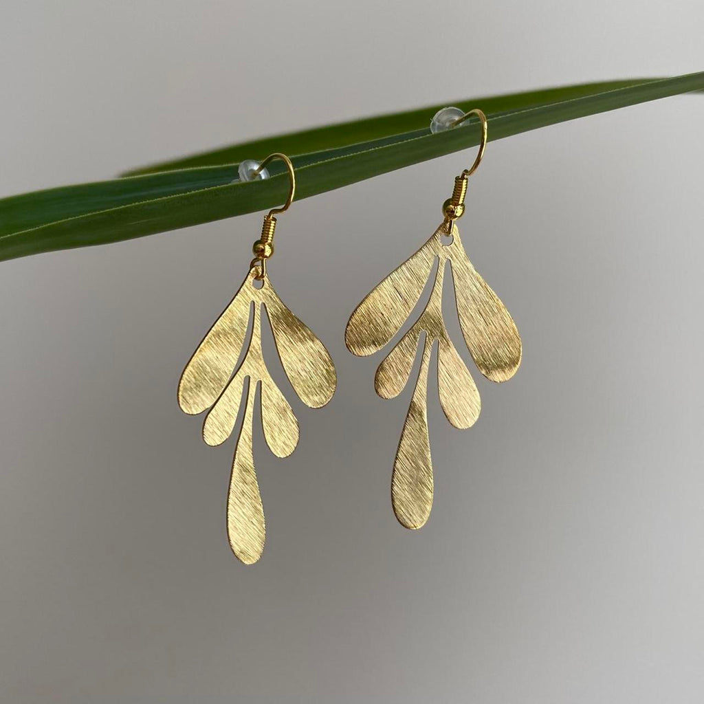 Gold Dripping Leaf Dangle Earrings Hand Made - Image 4