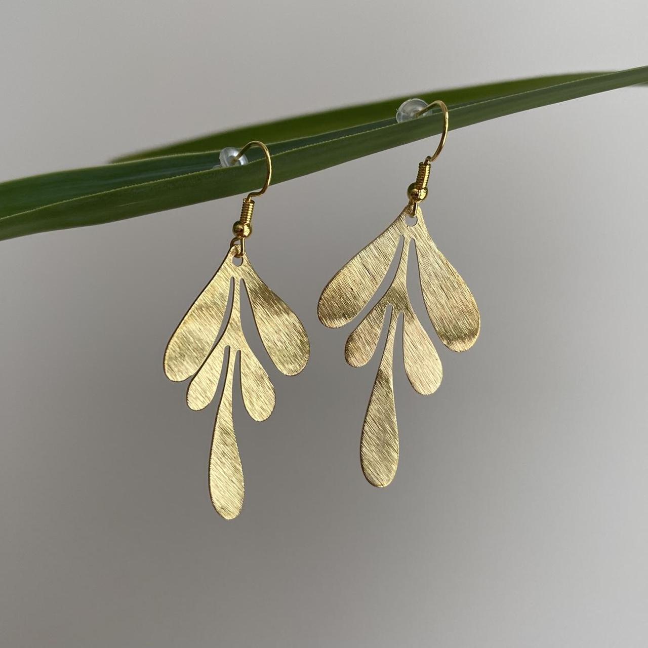 Gold Dripping Leaf Dangle Earrings Hand Made - Image 4