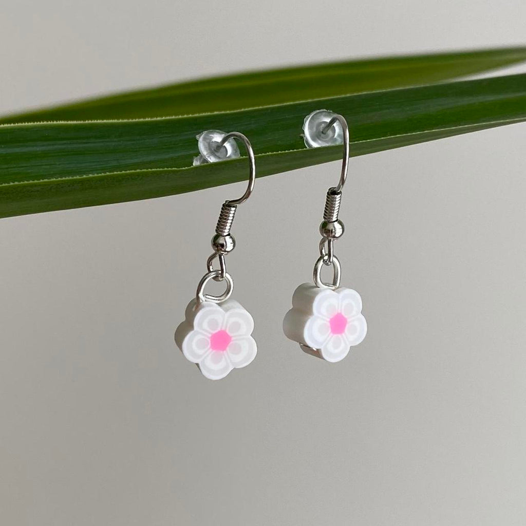White Tropical Flower Polymer Clay Dangle Earrings - Image 2