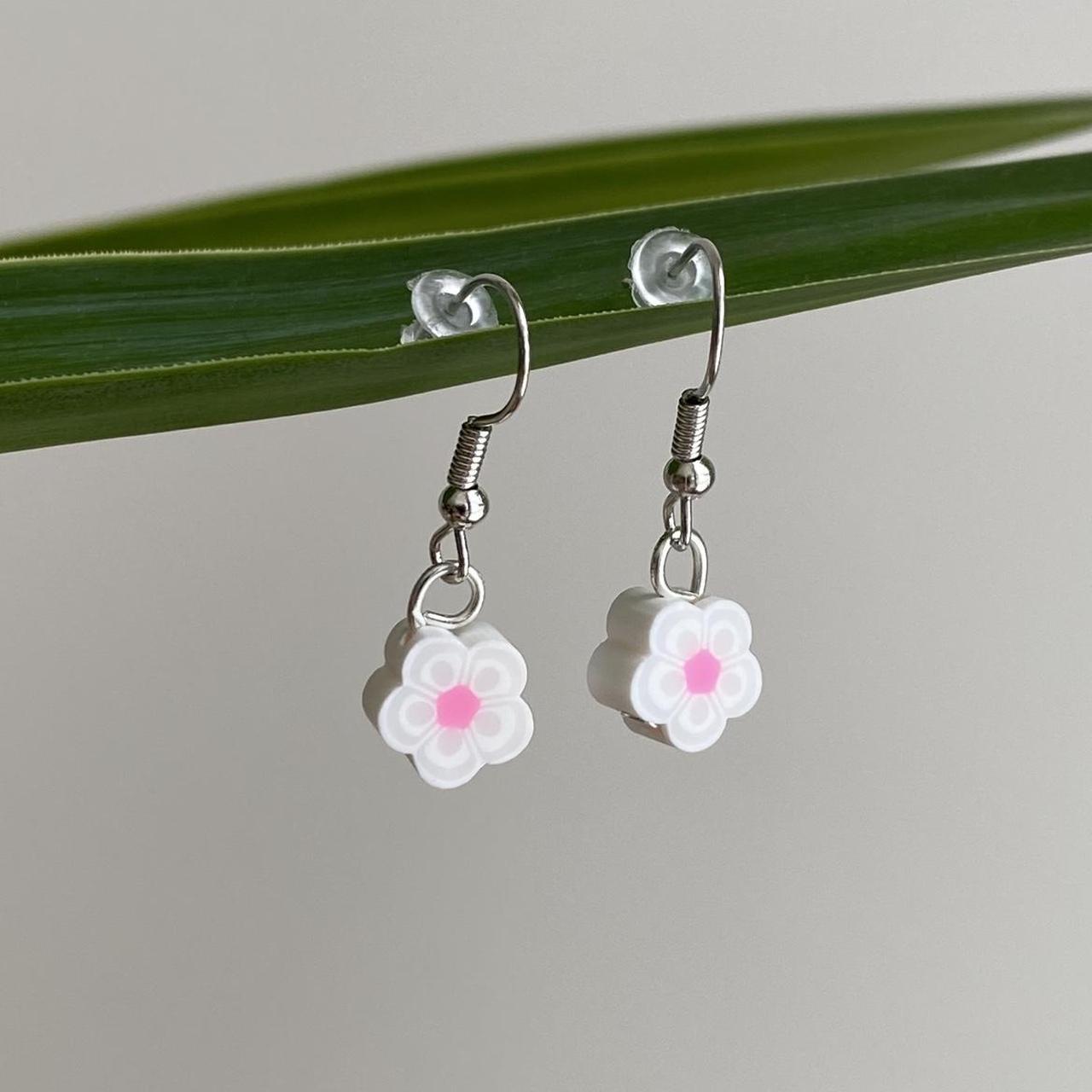 White Tropical Flower Polymer Clay Dangle Earrings - Image 2