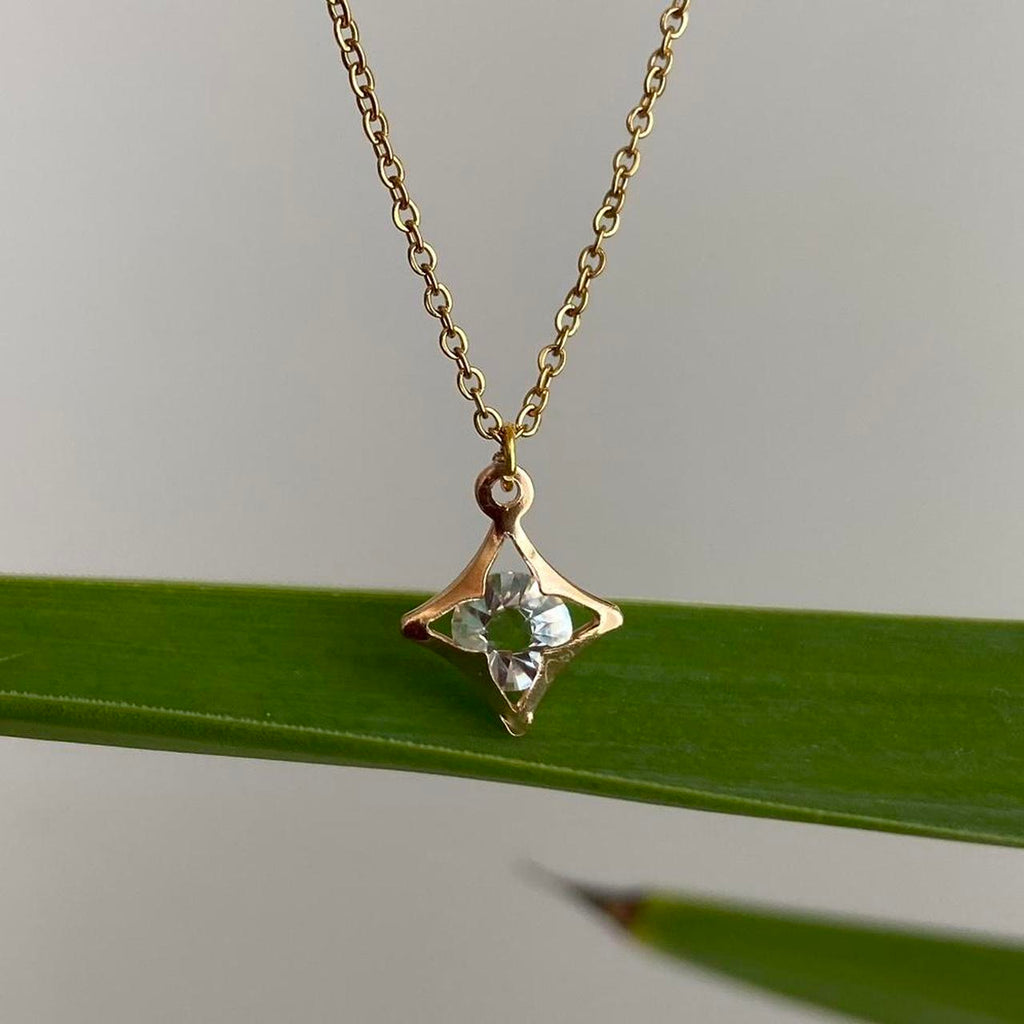 Diamond Gold Pendant Chain Necklace 18 Karat Gold - Image 5
