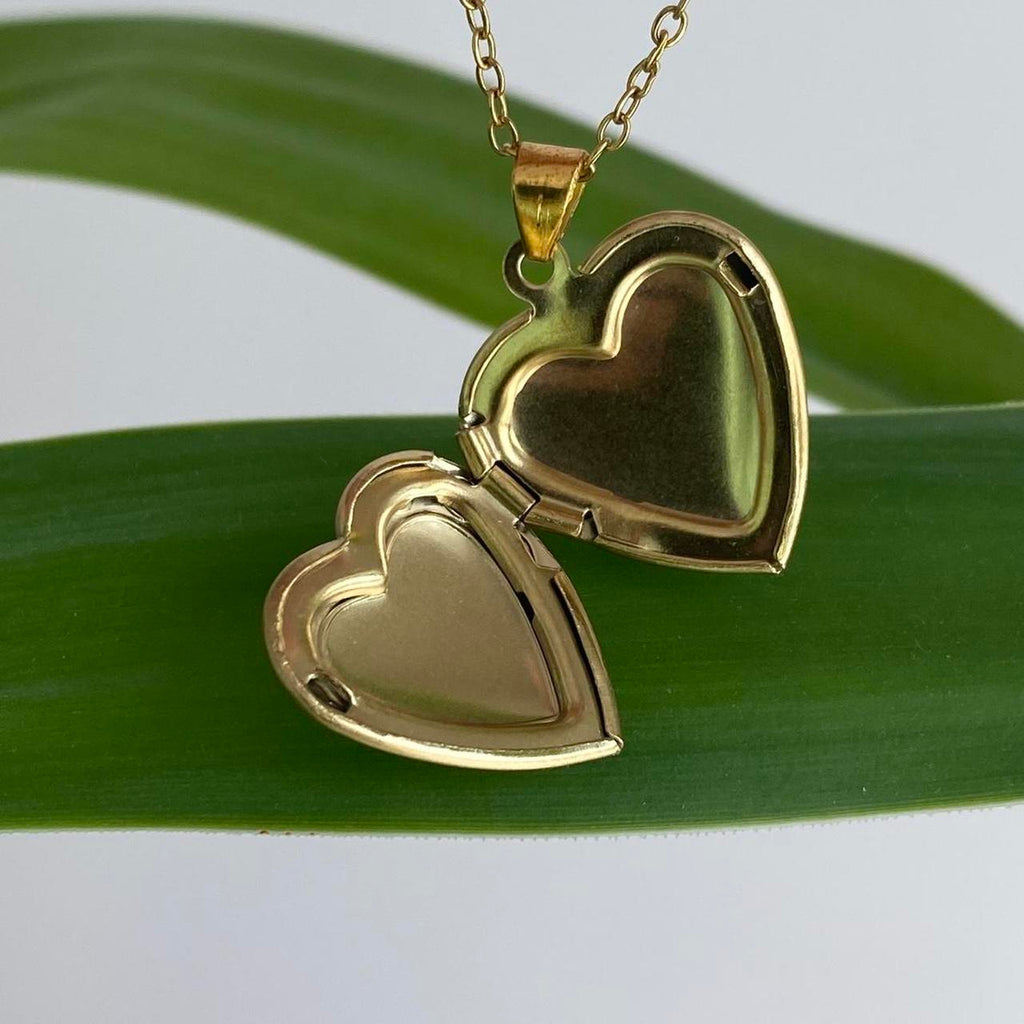 Medium Size Heart Locket Pendant Chain Necklace - Image 2