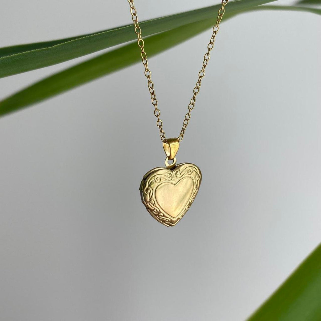Medium Size Heart Locket Pendant Chain Necklace - Image 5
