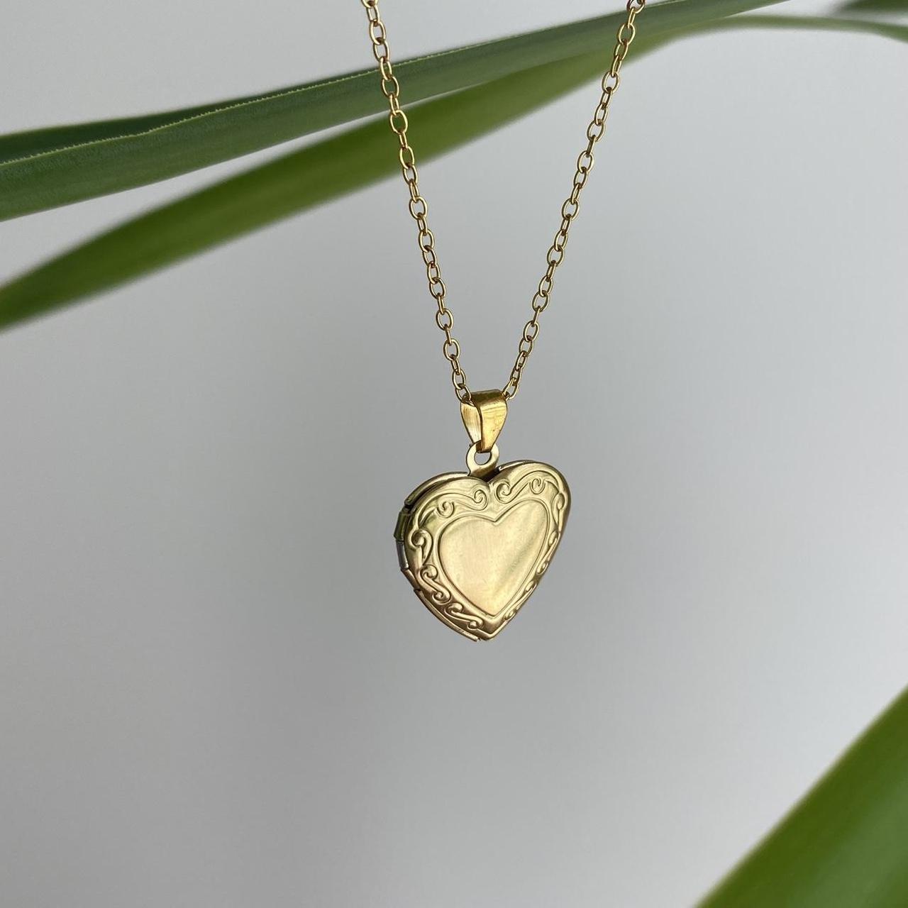 Medium Size Heart Locket Pendant Chain Necklace - Image 5