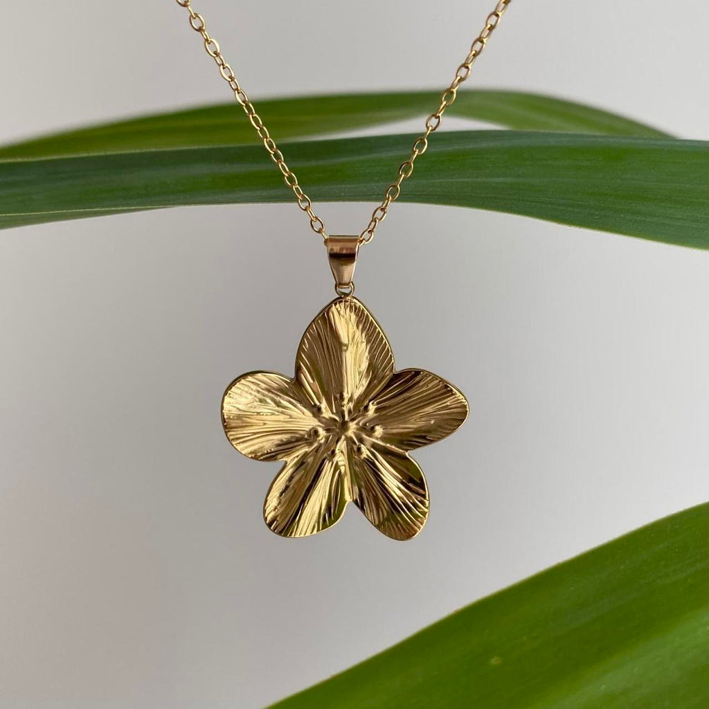 Large Gold Flower Pendant Chain Necklace Also - Image 3
