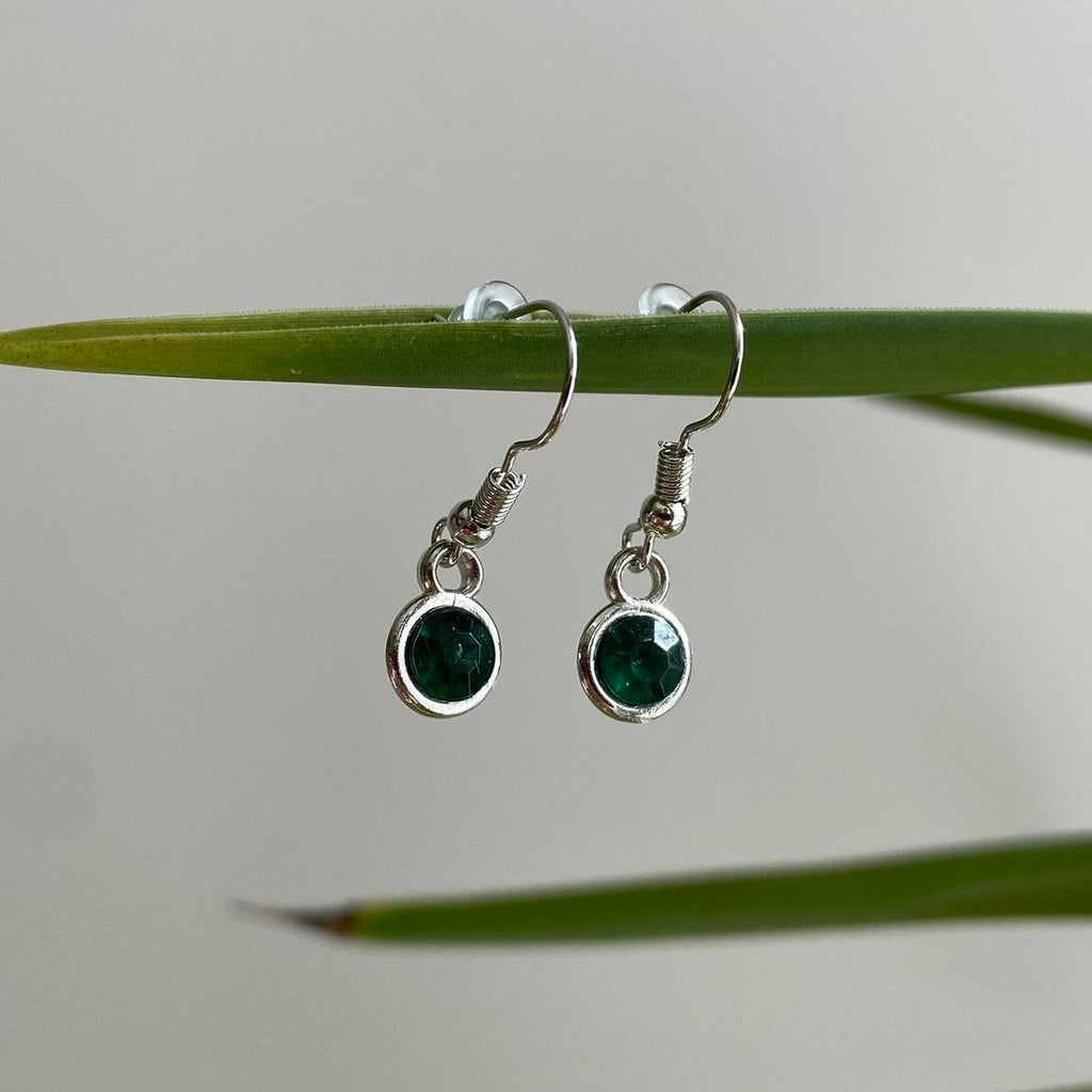 Emerald Green Gem Dangle Earrings Silver Accents - Image 4