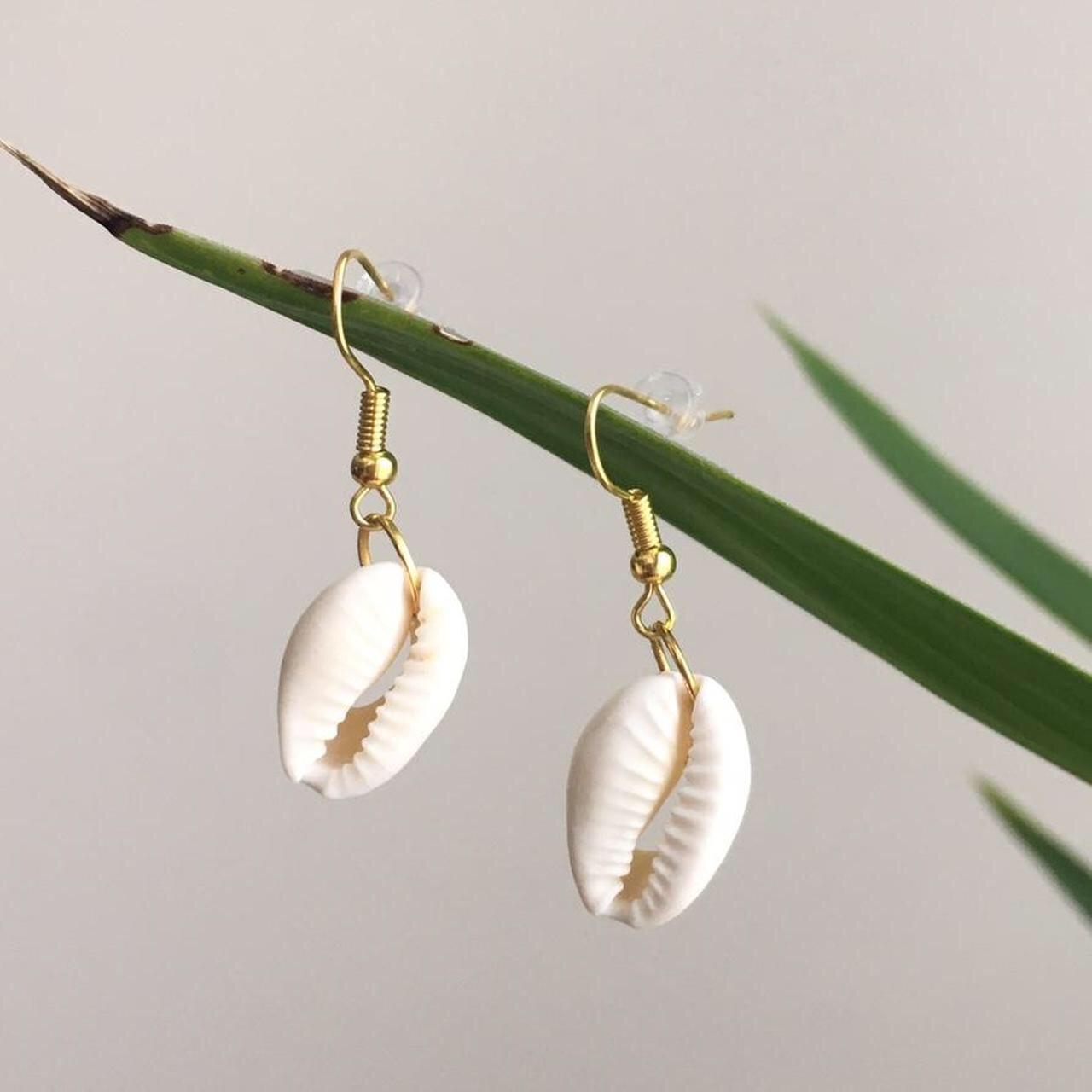 Puka Shell Earrings Matching Necklace Also