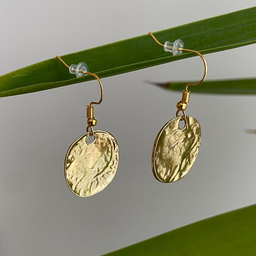 Large Hanmered Gold Circle Dangle Earrings 100 - Image 2