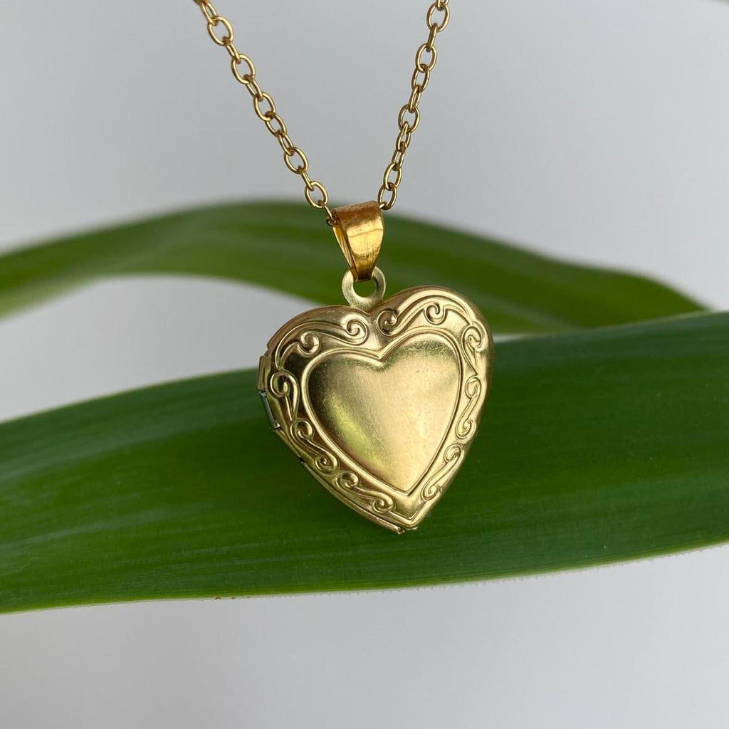 Medium Size Heart Locket Pendant Chain Necklace