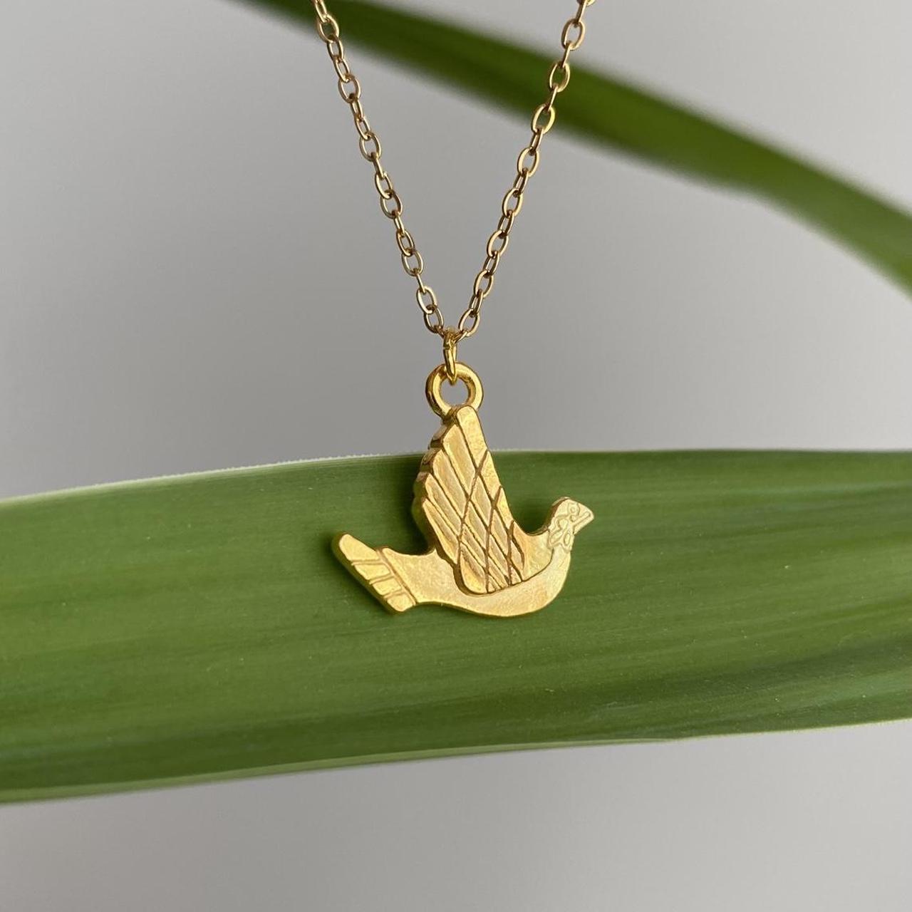 Gold Flying Bird Pendant Chain Necklace 18 Karat