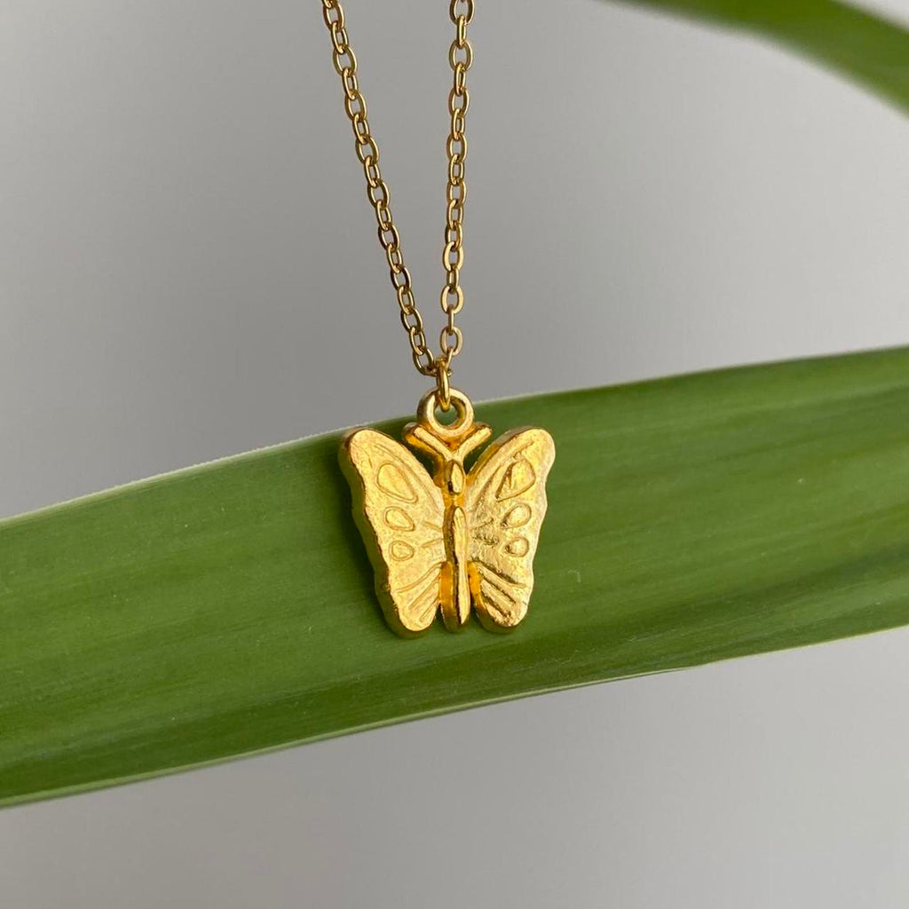 Butterfly Gold Pendant Chain Necklace 18 Karat