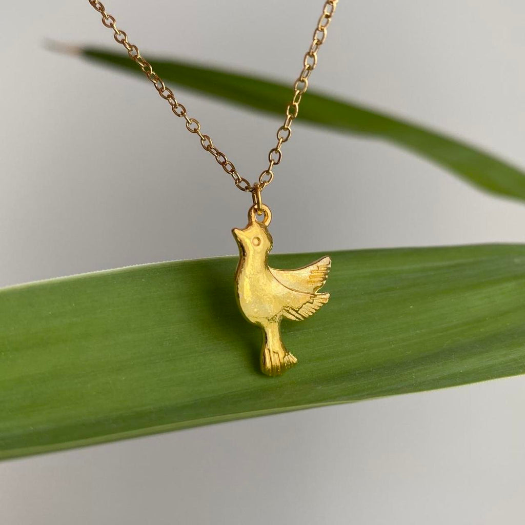 Flying Dove Bird Gold Pendant Chain Necklace 18
