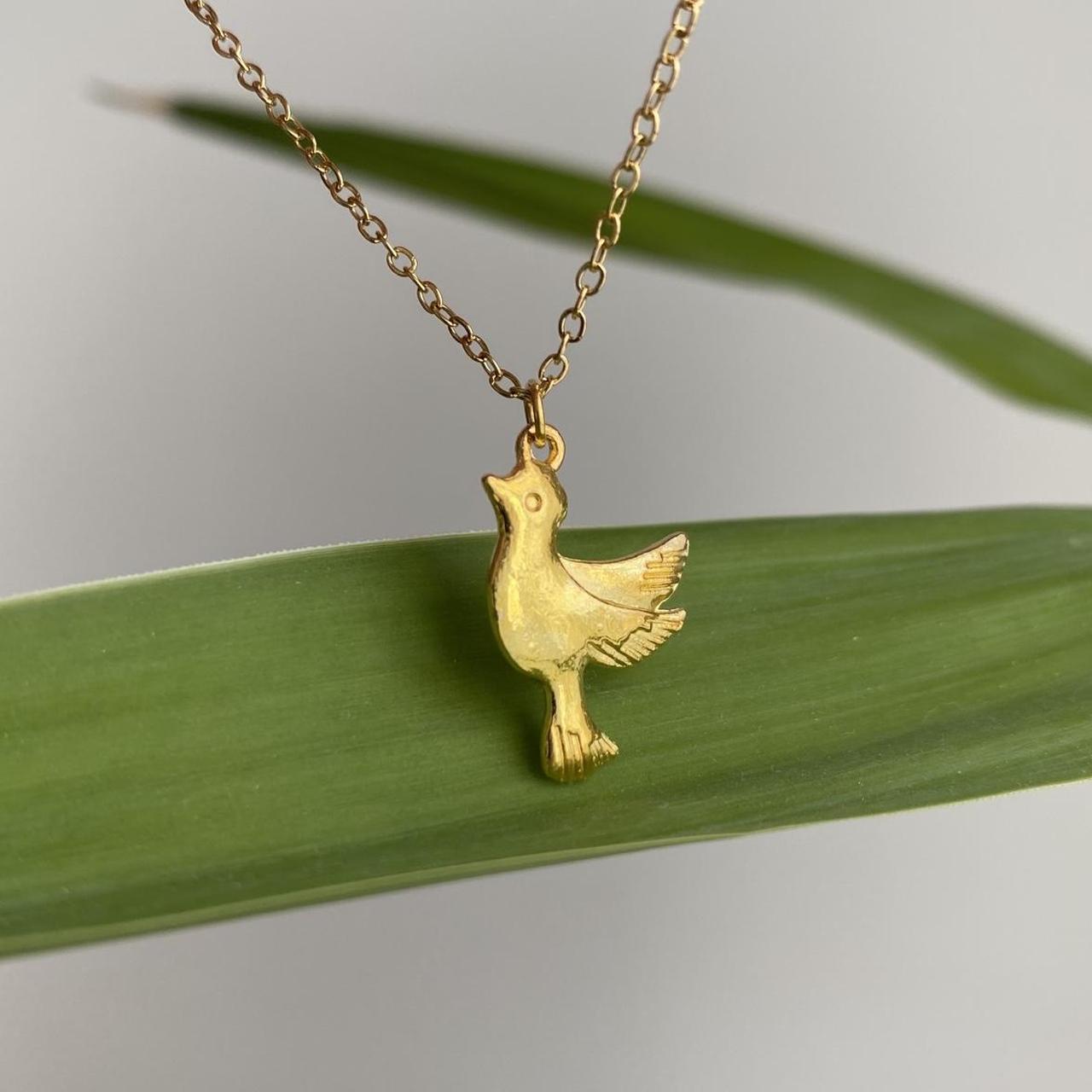 Flying Dove Bird Gold Pendant Chain Necklace 18