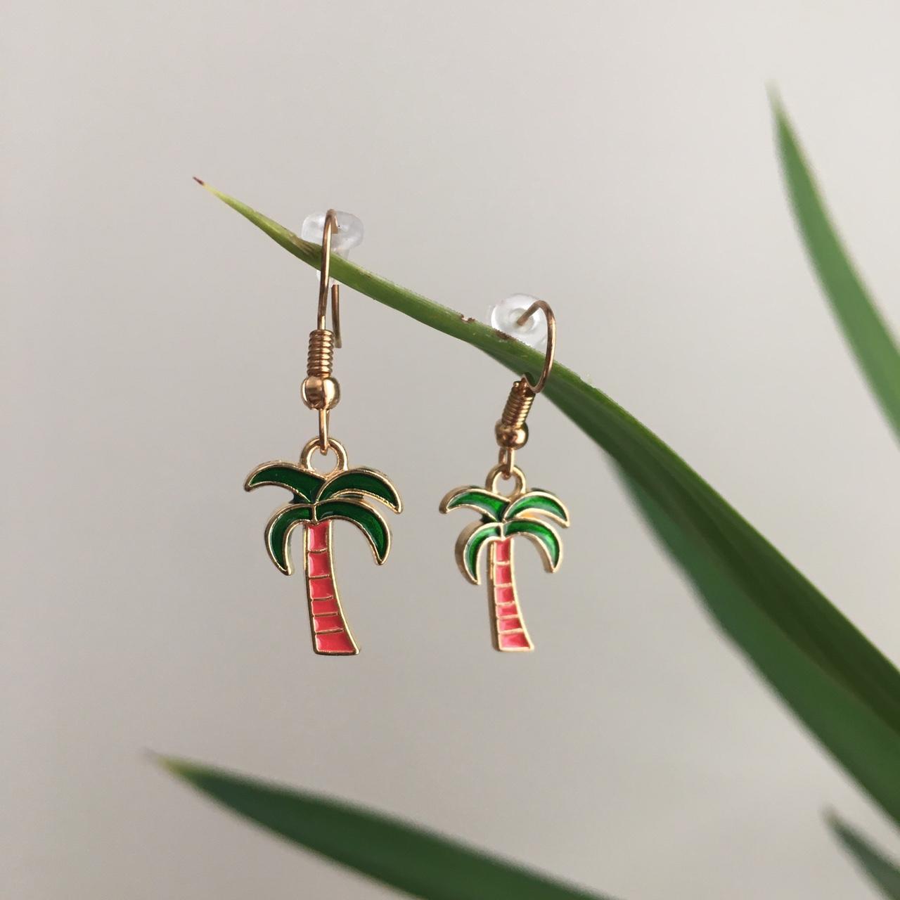 Tropical Palm Tree Drop Dangle Earrings With Gold