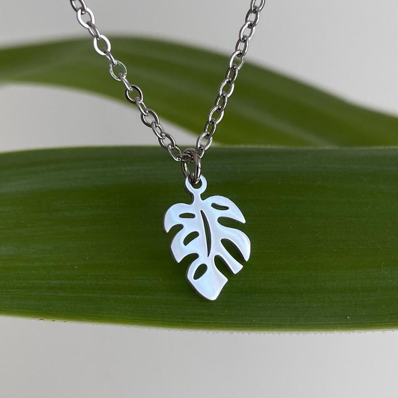 Silver Tropical Palm Tree Leaf Pendant Chain