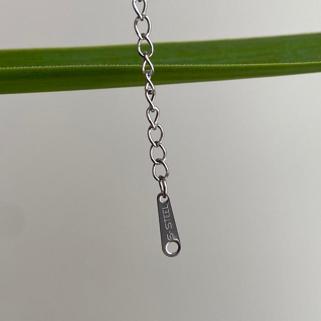 Silver Letter B Initial Pendant Chain Necklace - Image 2