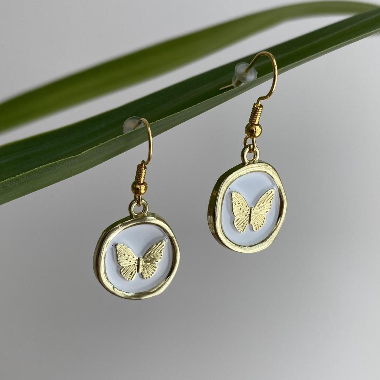 White And Gold Stamped Wax Seal Style Butterfly - Image 3
