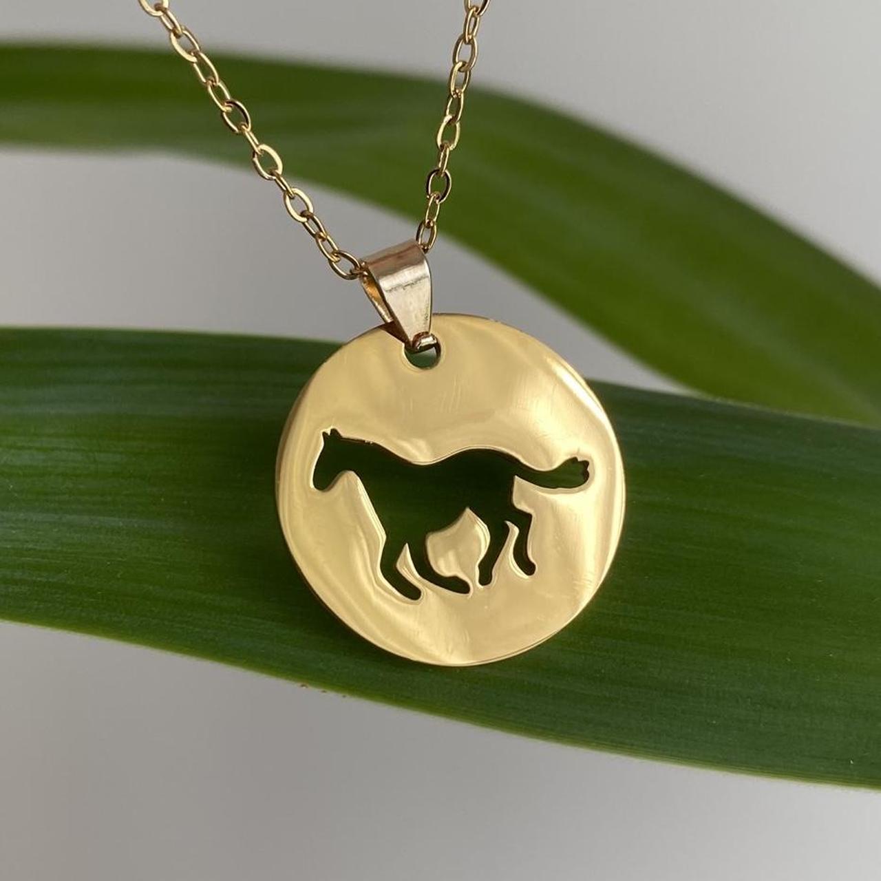 Gold Circle Cutout Horse Pendant Chain Necklace