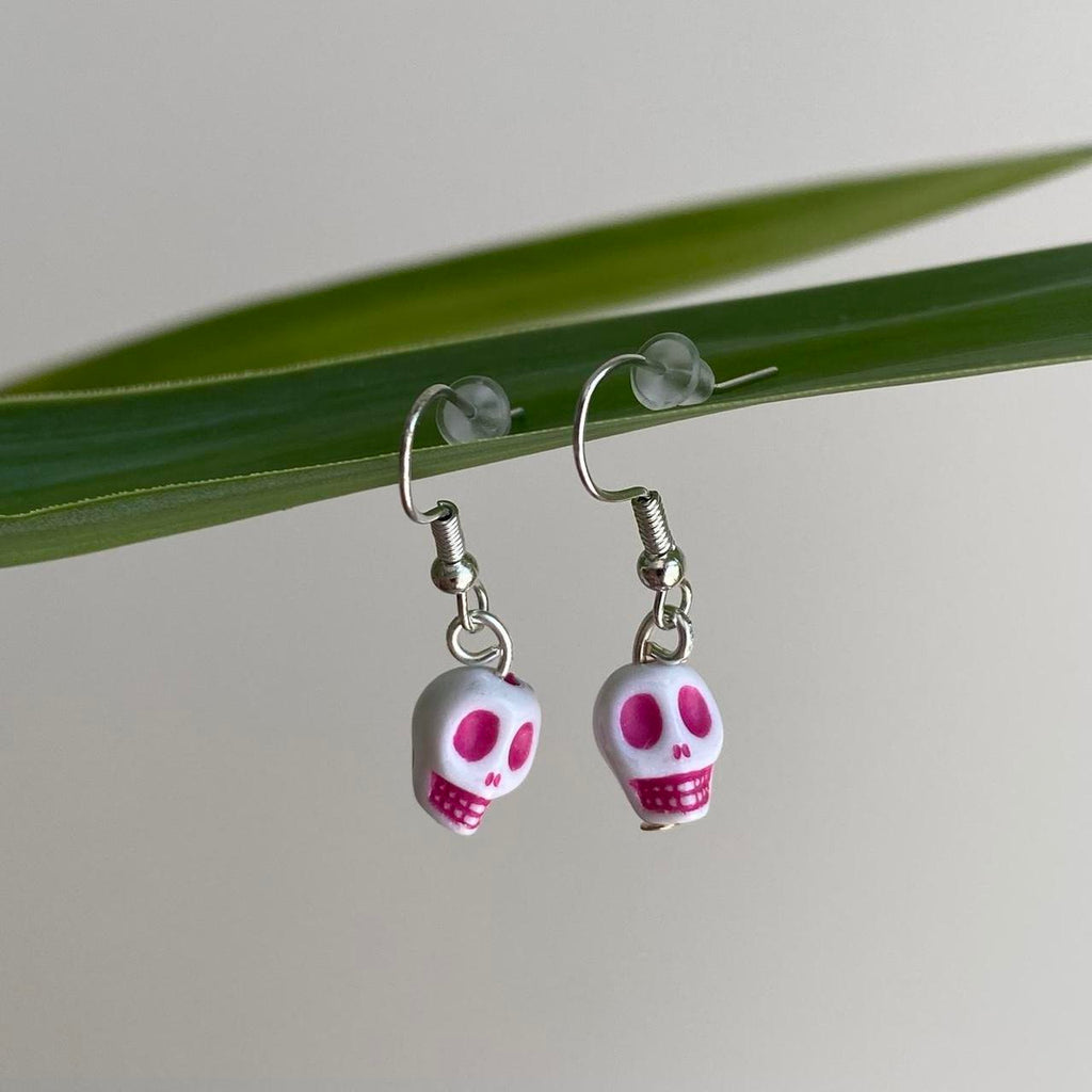 Cinco De Mayo White And Dark Pink Skull Dangle - Image 2