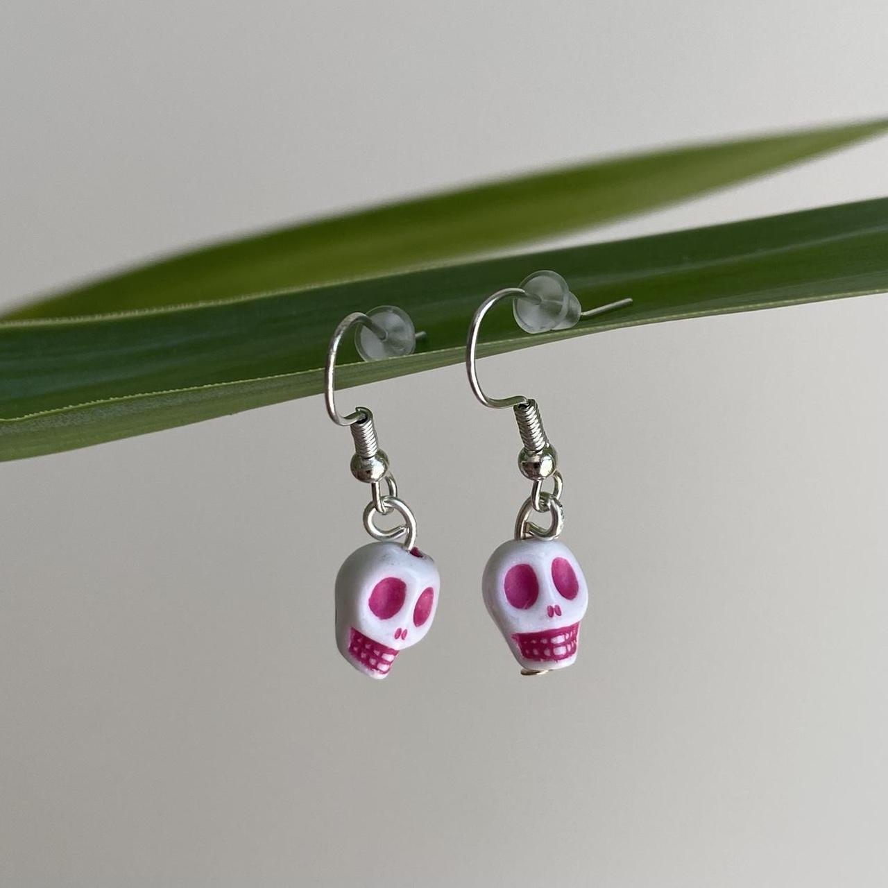 Cinco De Mayo White And Dark Pink Skull Dangle - Image 2