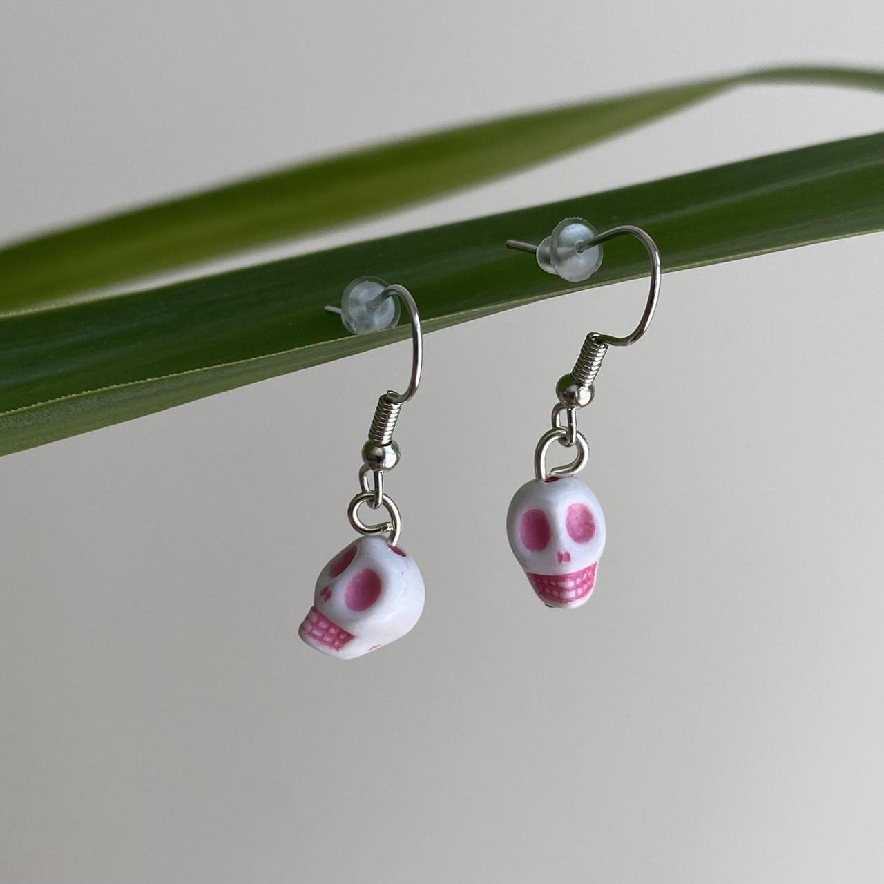 Cinco De Mayo White And Light Pink Skull Dangle - Image 2
