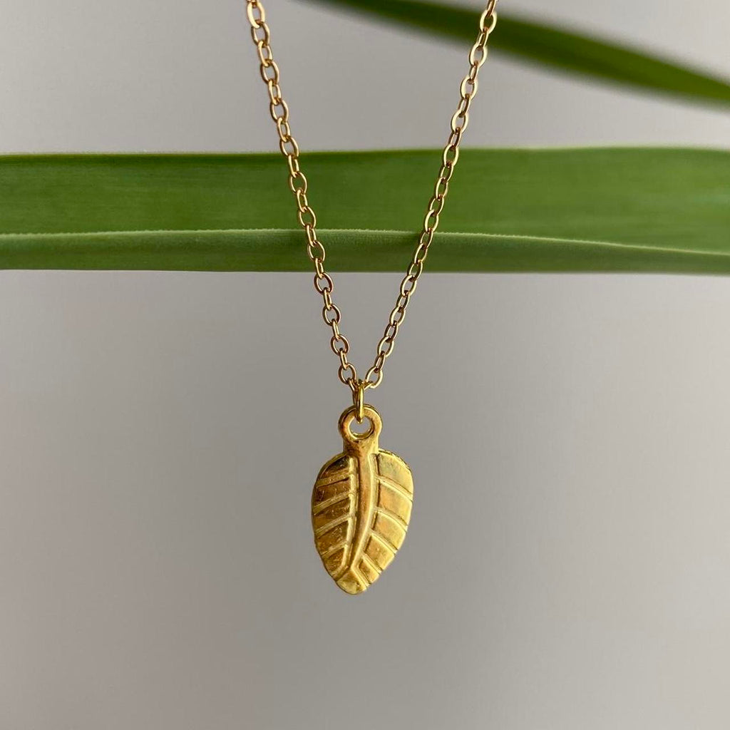 Gold Leaf Pendant Chain Necklace 18 Karat Gold - Image 2