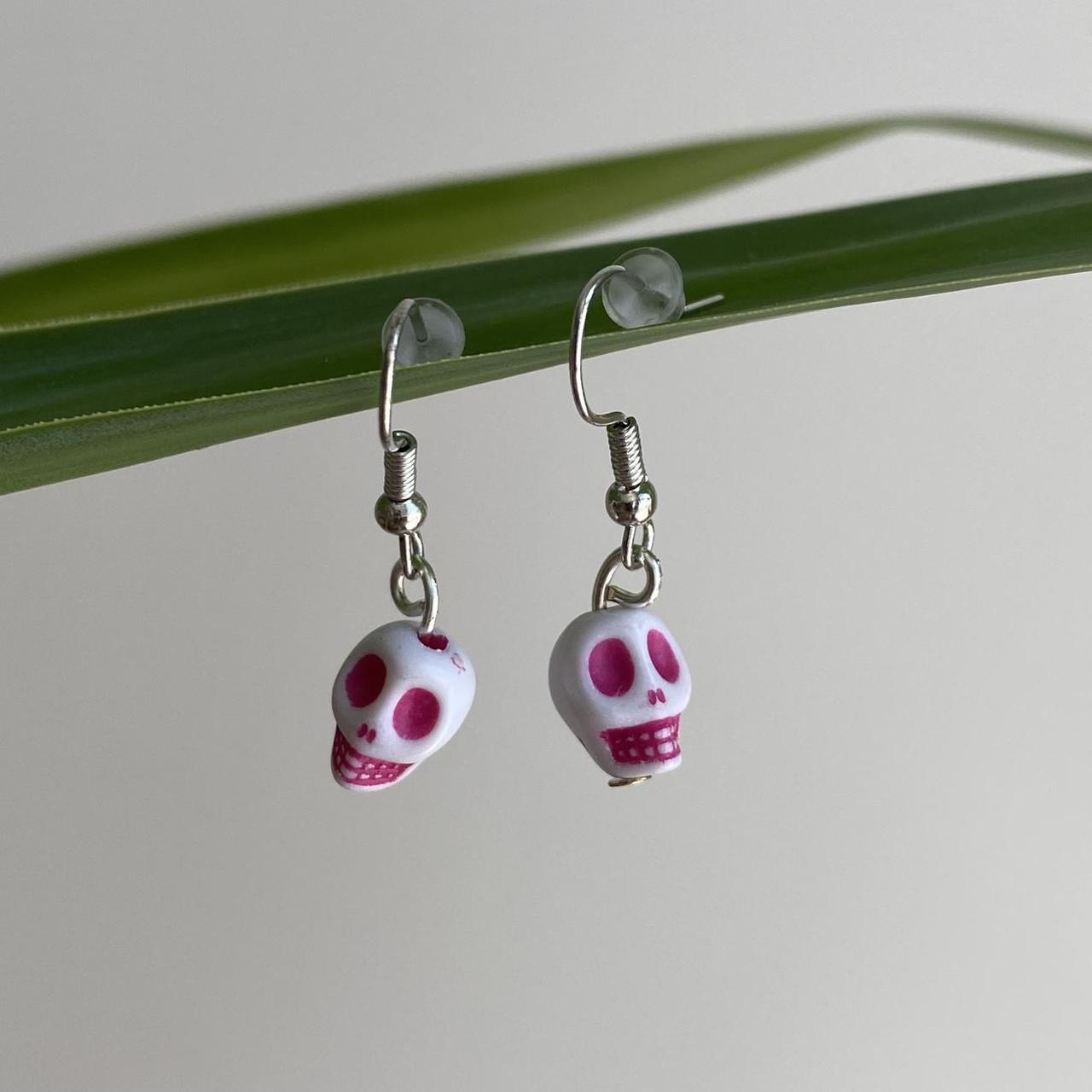 Cinco De Mayo White And Dark Pink Skull Dangle - Image 4