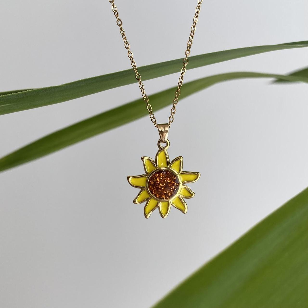 Yellow Sunflower Pendant Chain Necklace With Gold - Image 2